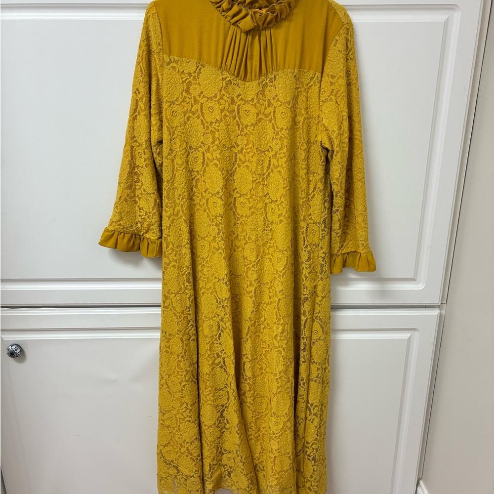 Chic Mustard Lace Long Sleeve Dress